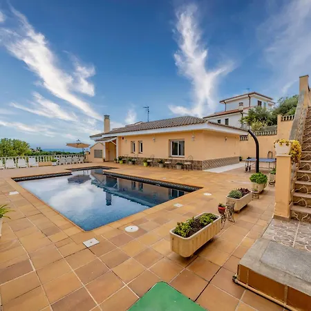 Homeholidaysrentals Aube Sant Cebrià de Vallalta