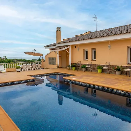 Homeholidaysrentals Aube Sant Cebrià de Vallalta