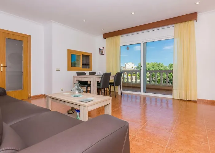 Homeholidaysrentals Aube * Sant Cebrià de Vallalta