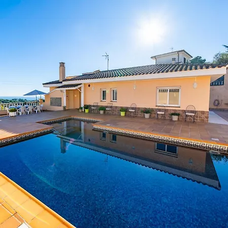 Homeholidaysrentals Aube Sant Cebrià de Vallalta