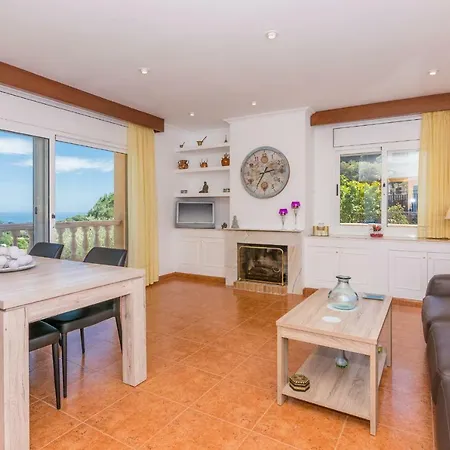 Homeholidaysrentals Aube Sant Cebrià de Vallalta