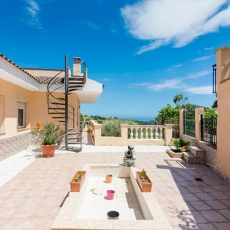 Homeholidaysrentals Aube Appartement Sant Cebrià de Vallalta