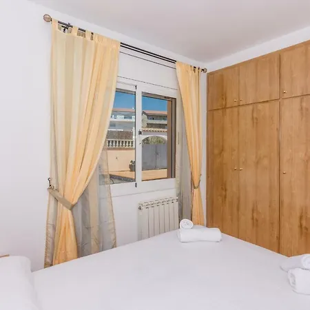 Homeholidaysrentals Aube Sant Cebrià de Vallalta