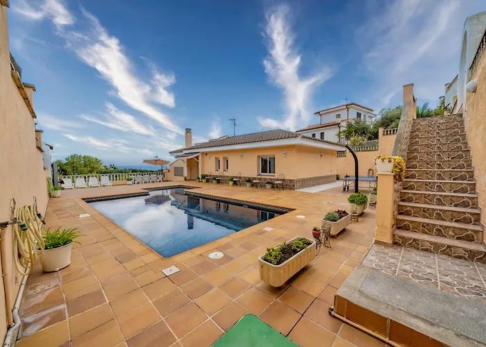 Homeholidaysrentals Aube Sant Cebrià de Vallalta